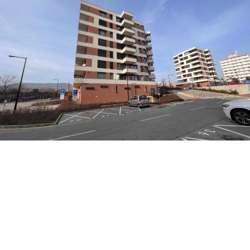 Air-conditioned, 2 room Apartment with balcony, new building Rača