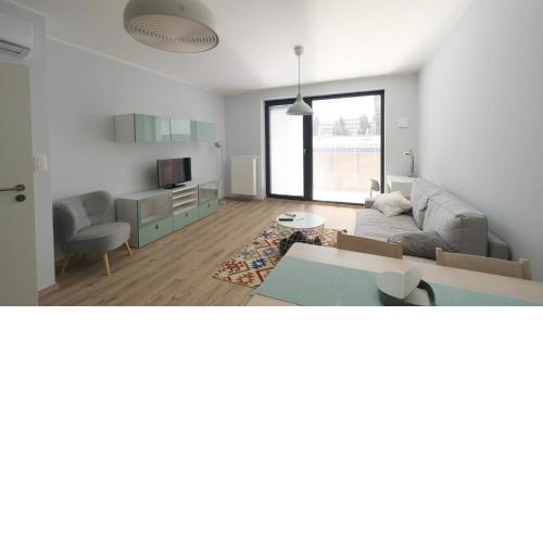 Air-conditioned, 2 room apartment with terrace