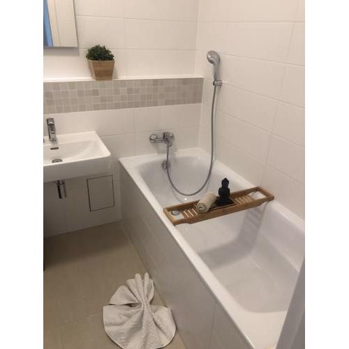 Apartment with garden in Old town and FREE Garage parking