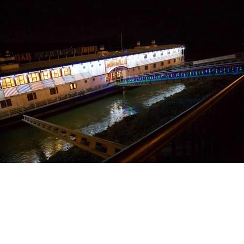 Botel Marina