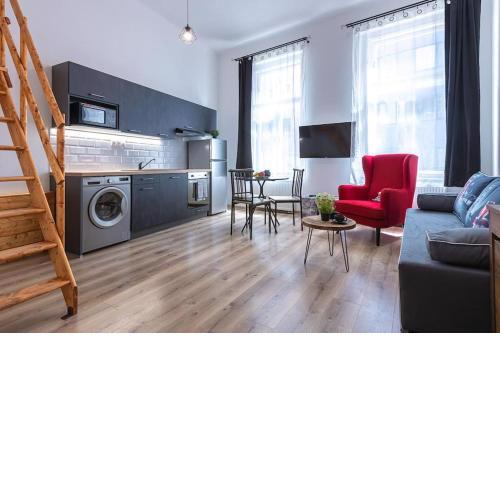 CHARLIE - modern centrally located downtown studio