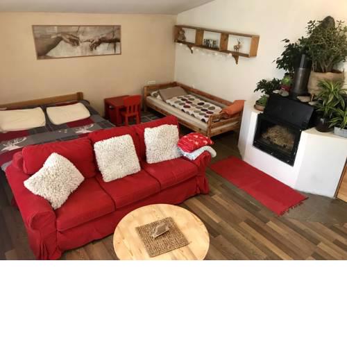 Cozy Apartment Near Jasna Ski Resort
