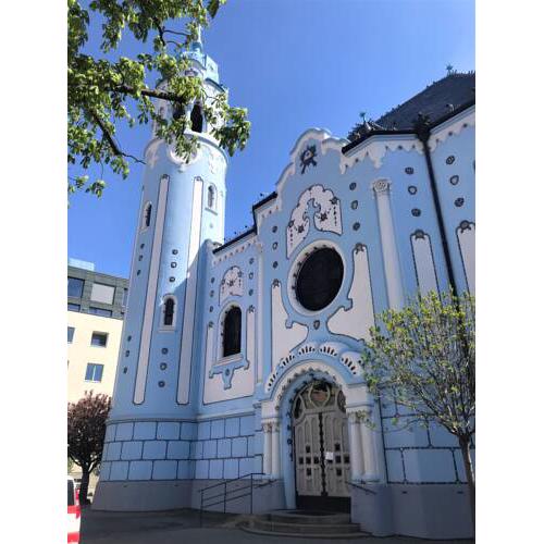 Cozy Blue Church Apartment *****