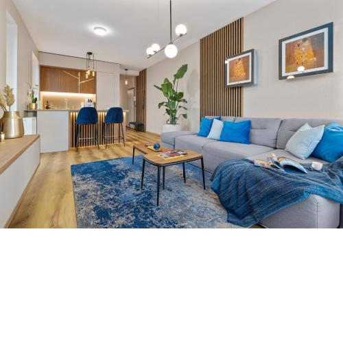 Golden Moon Apartment