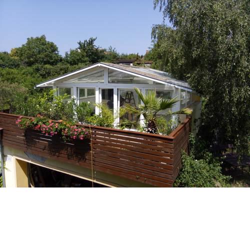 Greenhouse just 15 min from the Old Town