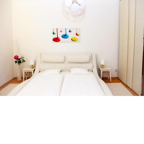Luxury Old Town Style Studio