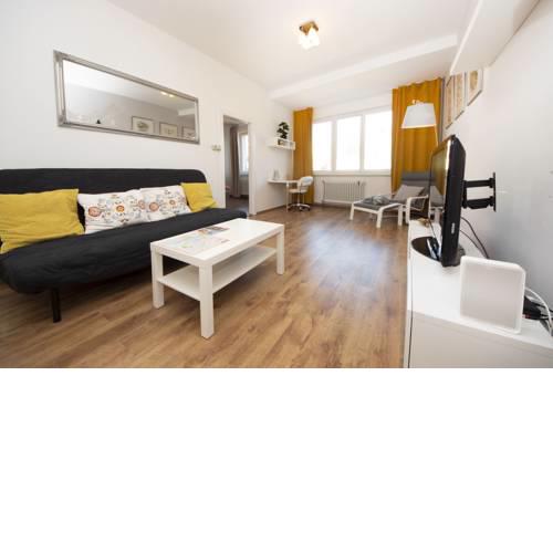 NEW Spacious 2BDapt. in the very heart of the City