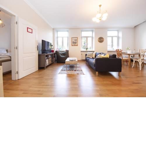 PH • Little Market • 2 Bedroom Apt. with a Soul