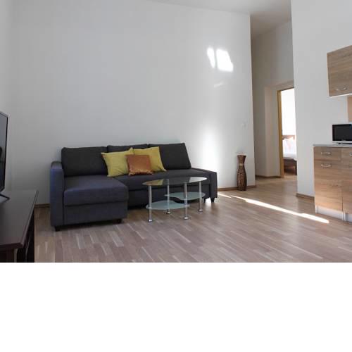 RICARDO'S OLD TOWN RESIDENCE NEAR PRESIDENTIAL PALACE FOR 4 PERSONS