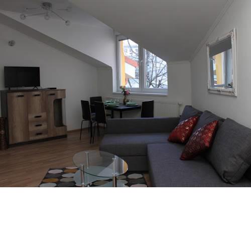 RICARDO’S OLDTOWN RESIDENCE NEAR MAIN TRAIN STATION FOR 5 PERSONS