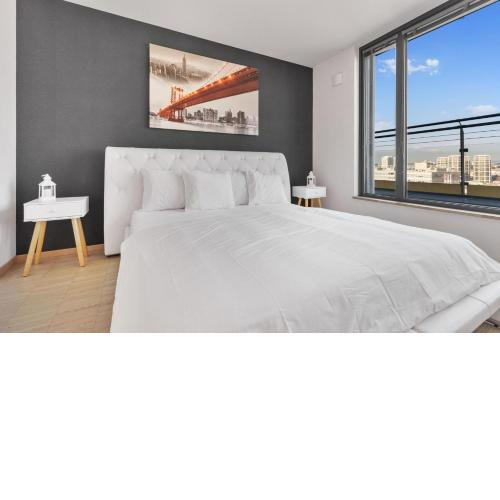 Sky Apartman in Bratislava - With 2 parking places